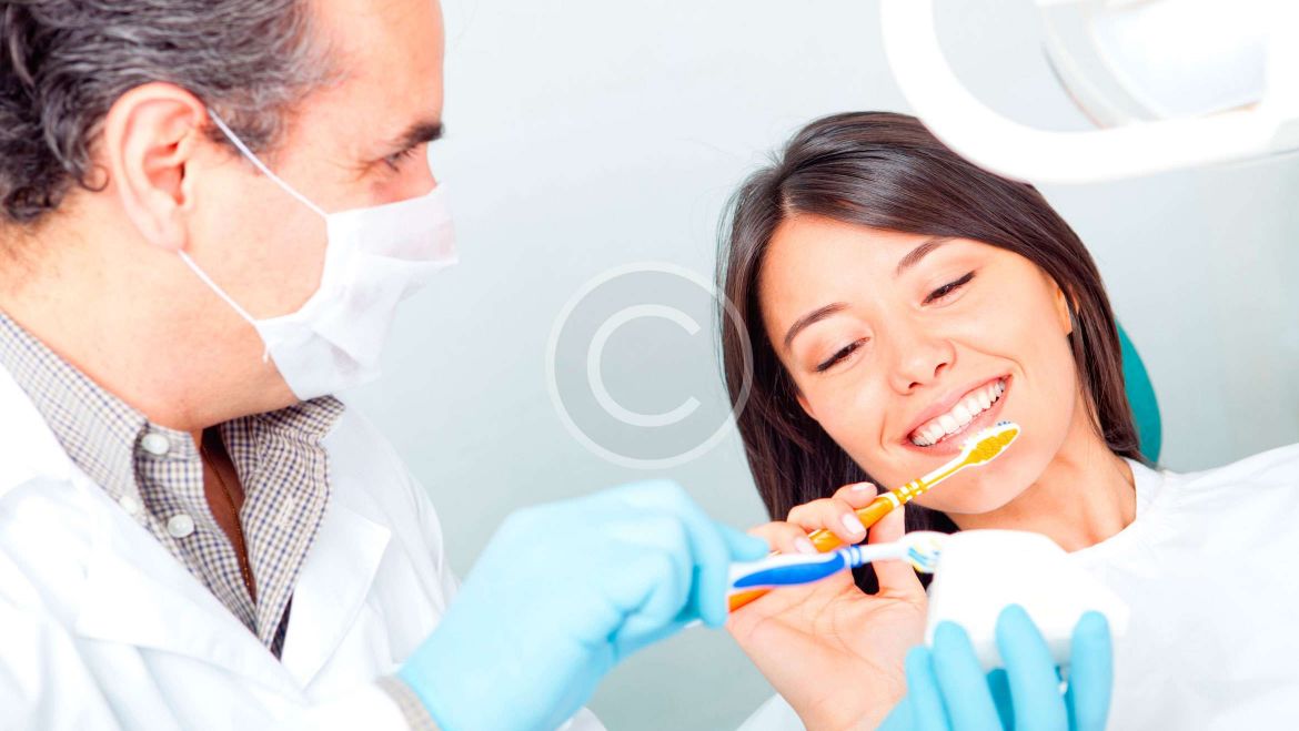 Dentist’s Healthy Teeth Holiday Wish List